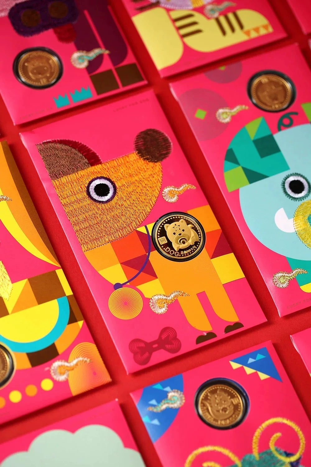 One Piece High-end Year of the Horse Gold Commemorative Coin Red Envelope with Chinese Zodiac Embroidery, Perfect as a New Year Gift