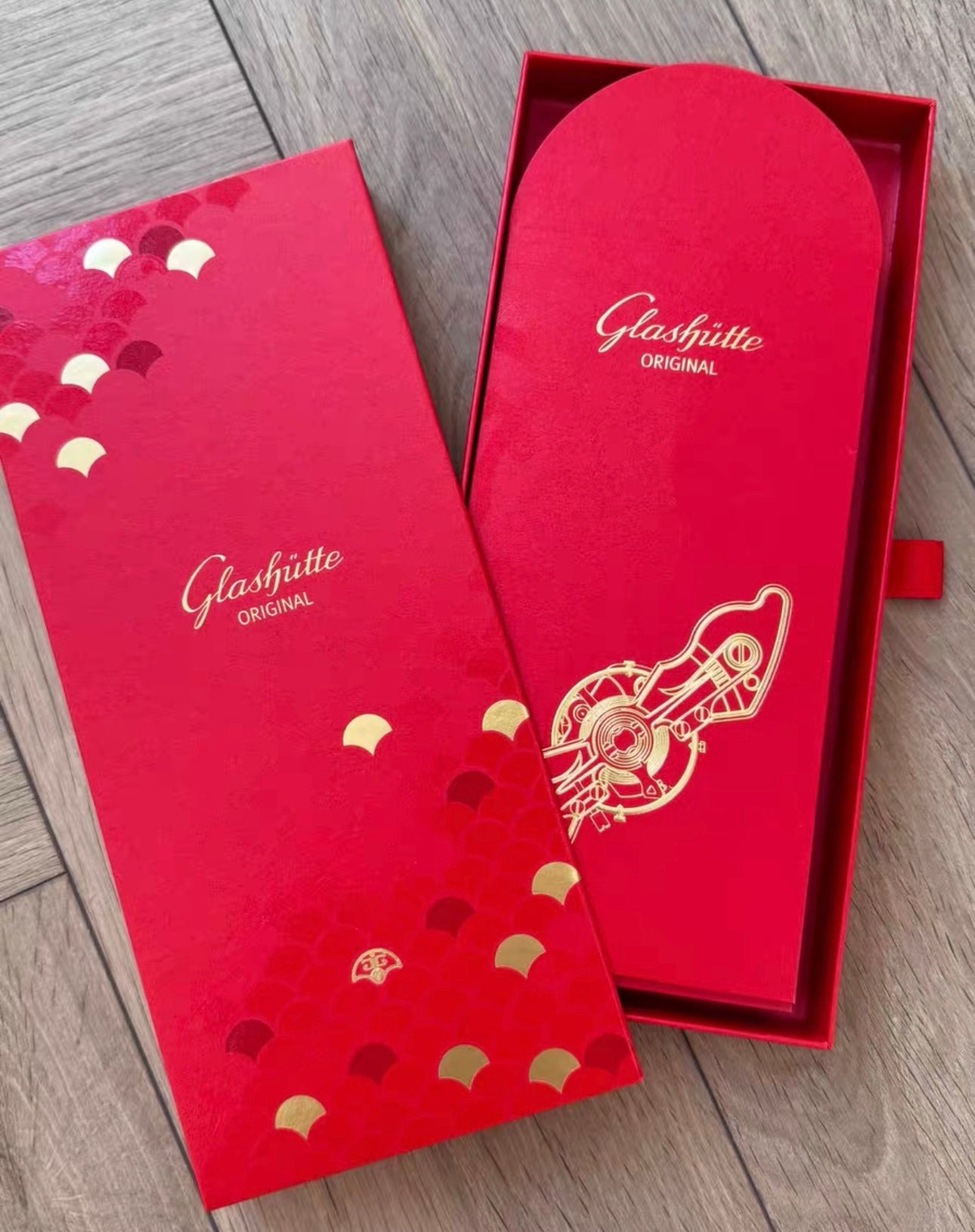 Gift Box of 10pcs High-end Designer Brand New Year Lucky Money Packet Red Envelope