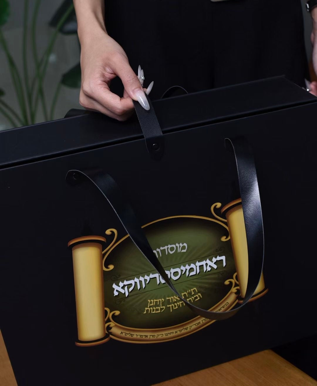Professionally Designed & Custom Paper Bags｜Your Exclusive Brand Packaging Solution