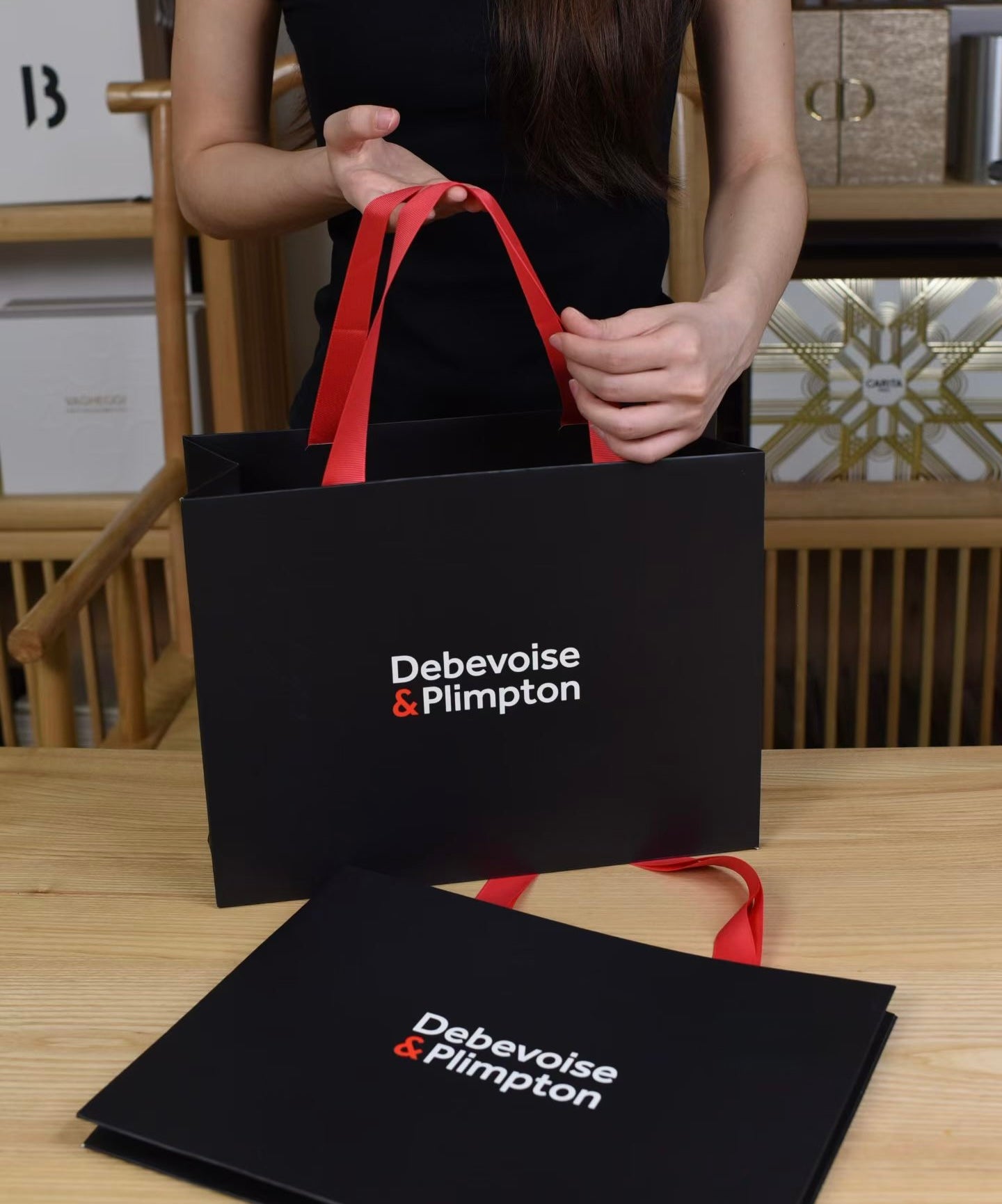 Designed & Custom Paper Bags｜Your Exclusive Brand Packaging Solution